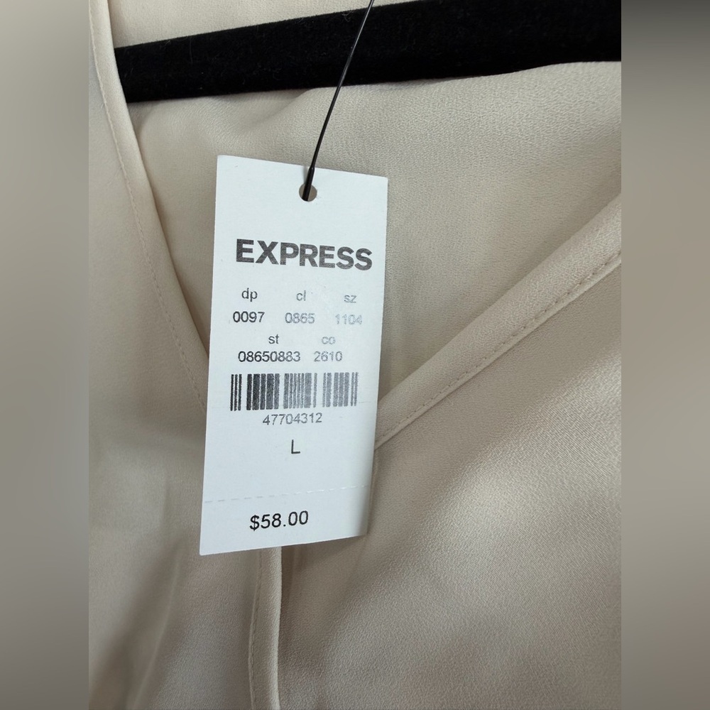 Express blouse • NWT • L - Picture 10 of 10